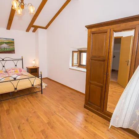 Casa de Férias Casa Nadija Kaštelir