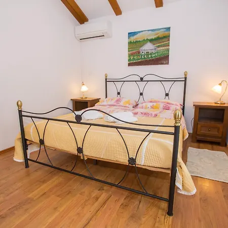 Casa Nadija *