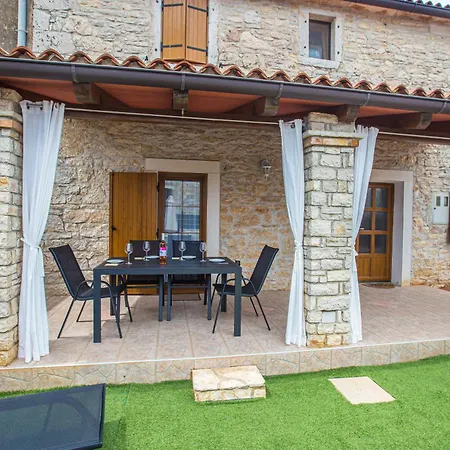 Casa Nadija 펜션 *