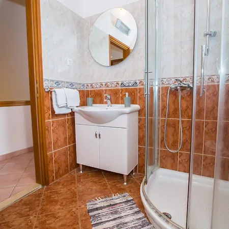 Дом отдыха Casa Nadija Каштелир