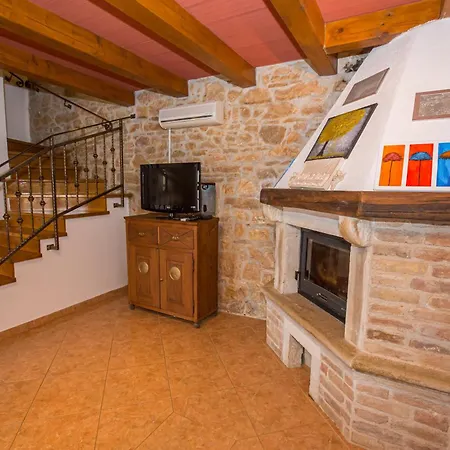 Casa Nadija * Каштелир