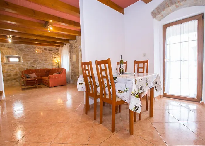 Casa Nadija * Kaštelir